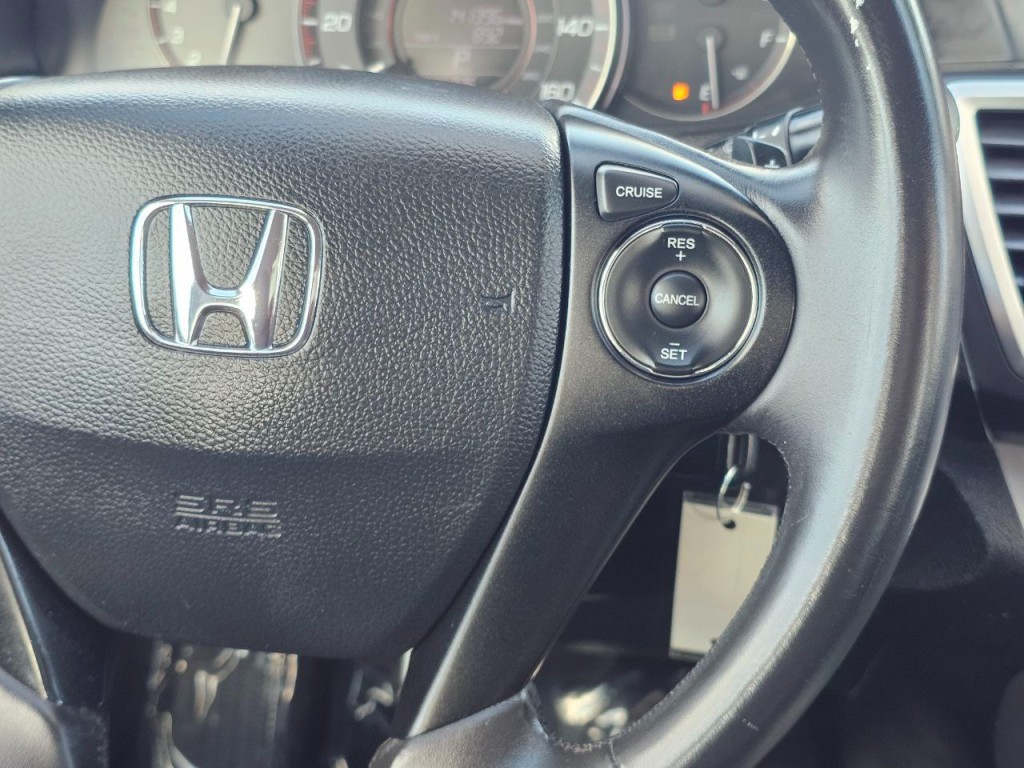 2015 Honda Accord Image 25