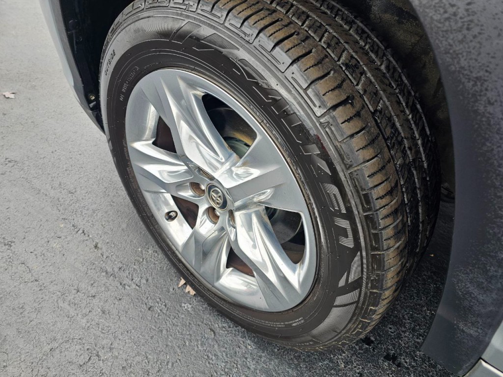 2018 Toyota Highlander Image 11