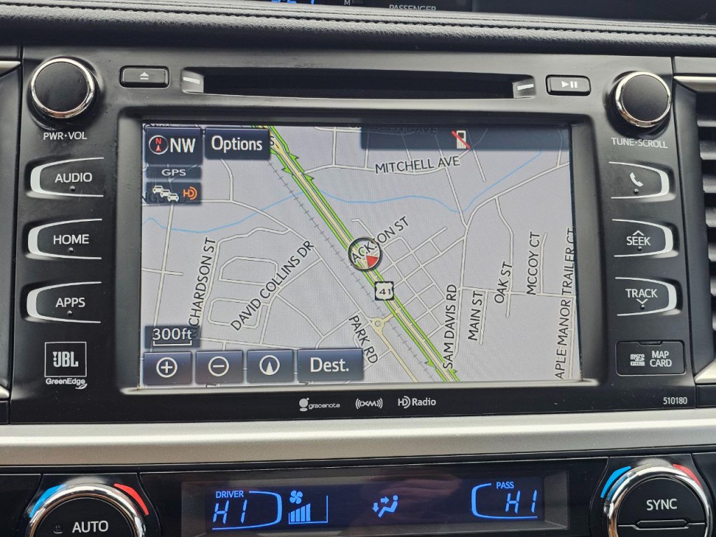 2018 Toyota Highlander Image 26