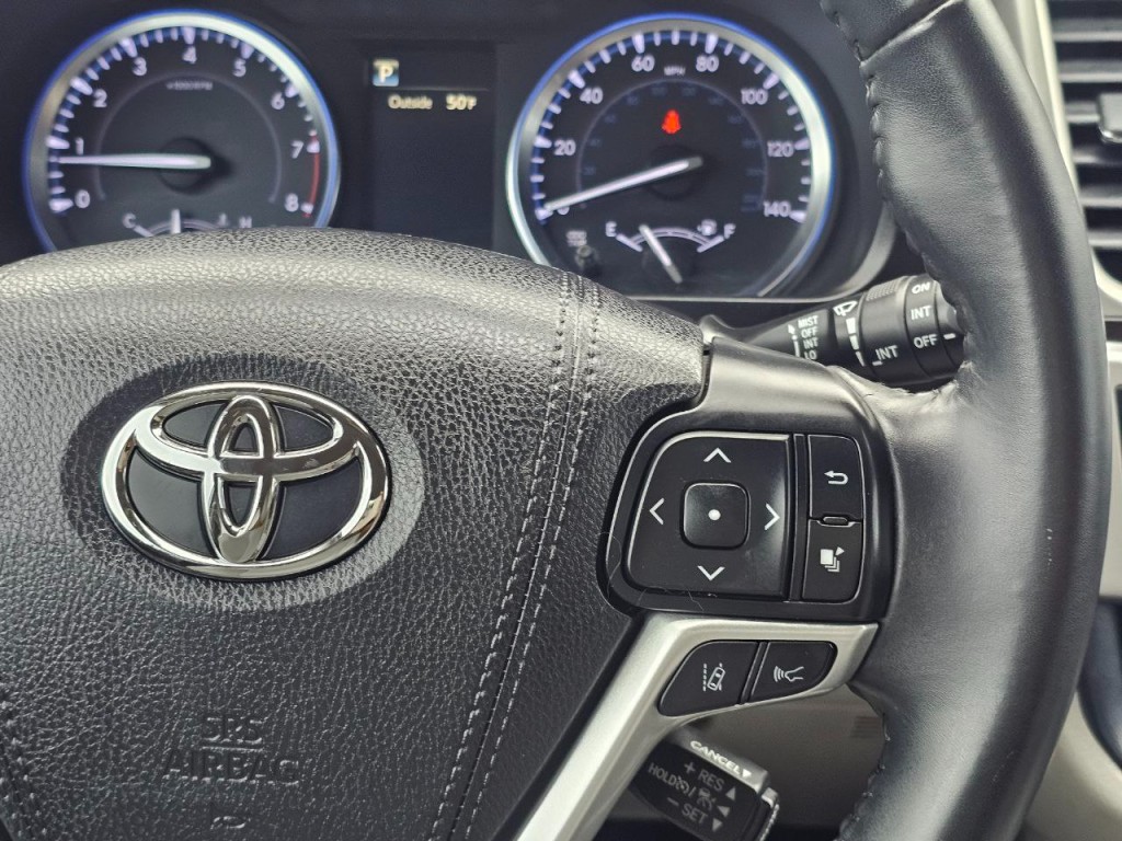 2018 Toyota Highlander Image 29
