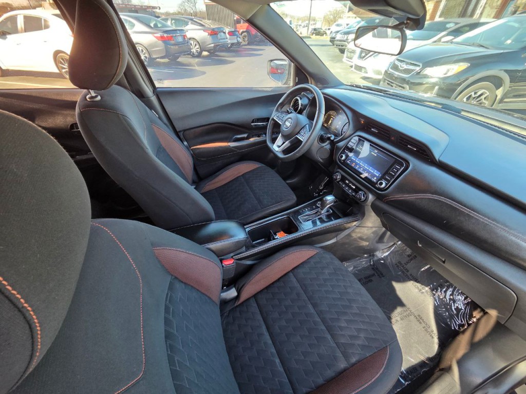 2021 Nissan Kicks Image 18