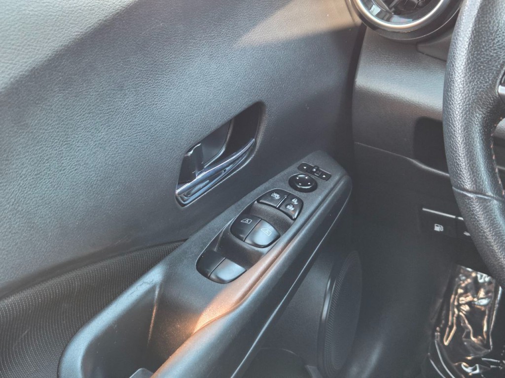 2021 Nissan Kicks Image 25