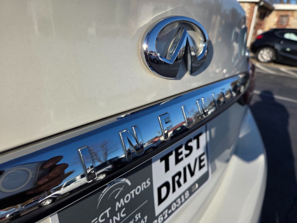 2019 INFINITI Q50 Image 8