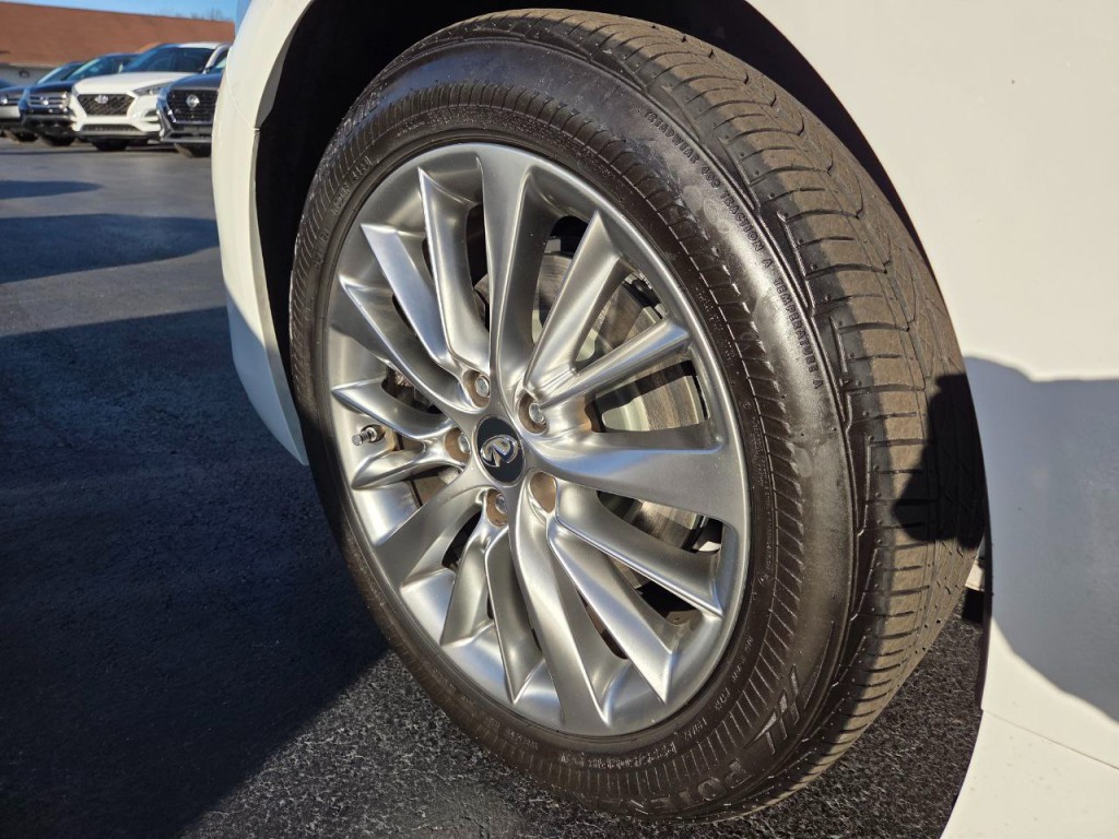 2019 INFINITI Q50 Image 11