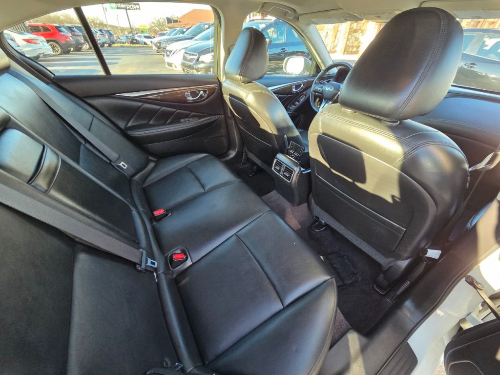 2019 INFINITI Q50 Image 16
