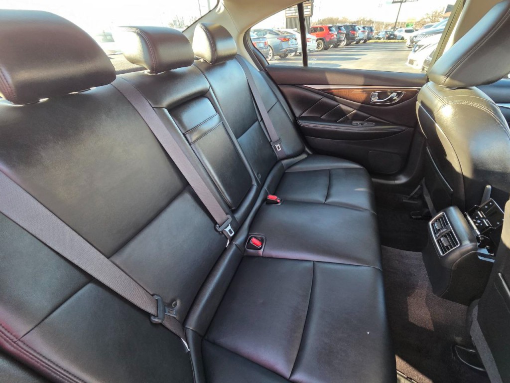 2019 INFINITI Q50 Image 17
