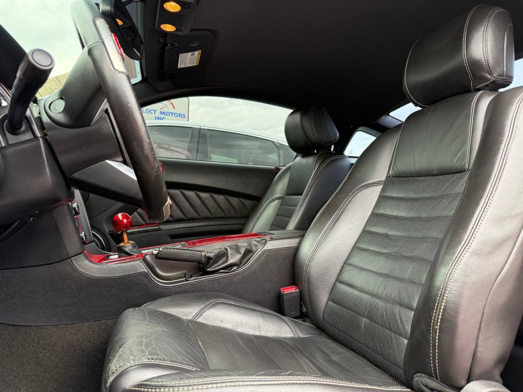 2014 Ford Mustang Image 28