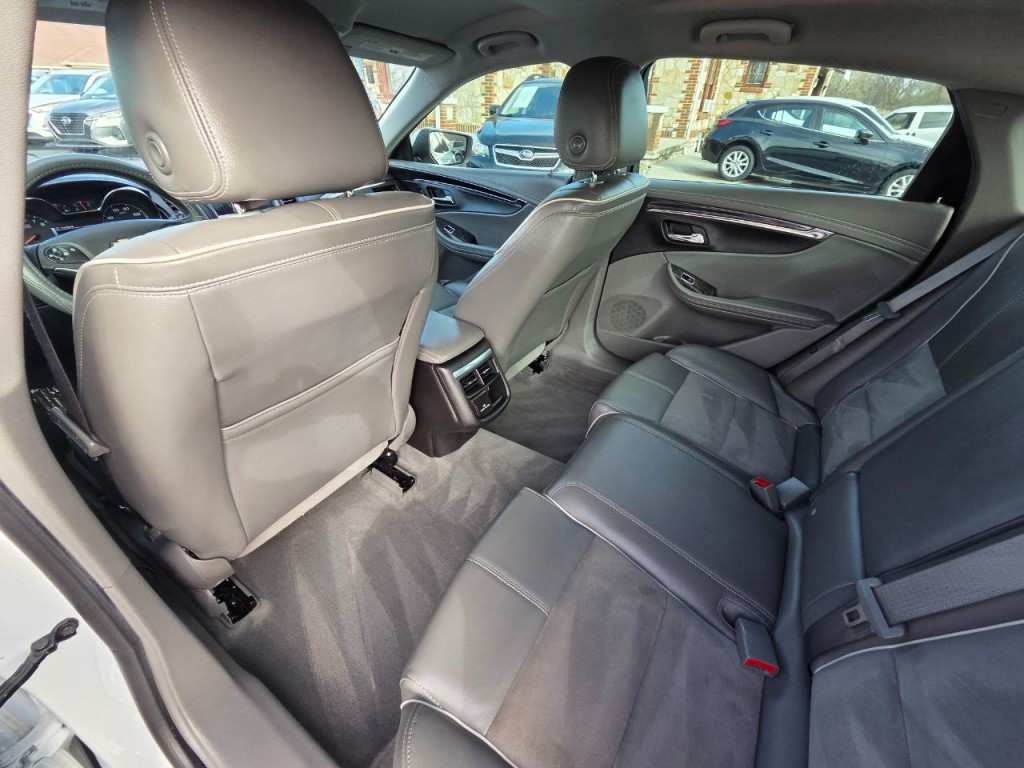 2015 Chevrolet Impala Image 13