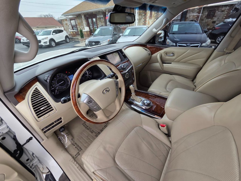 2015 INFINITI QX80 Image 13