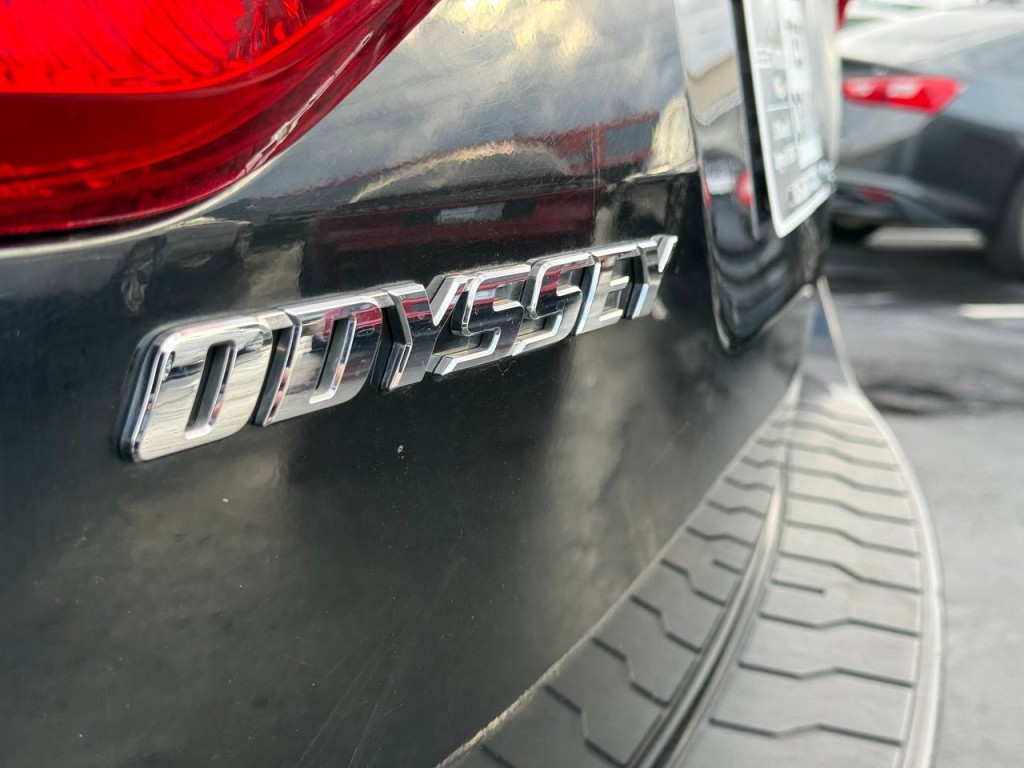 2012 Honda Odyssey Image 9