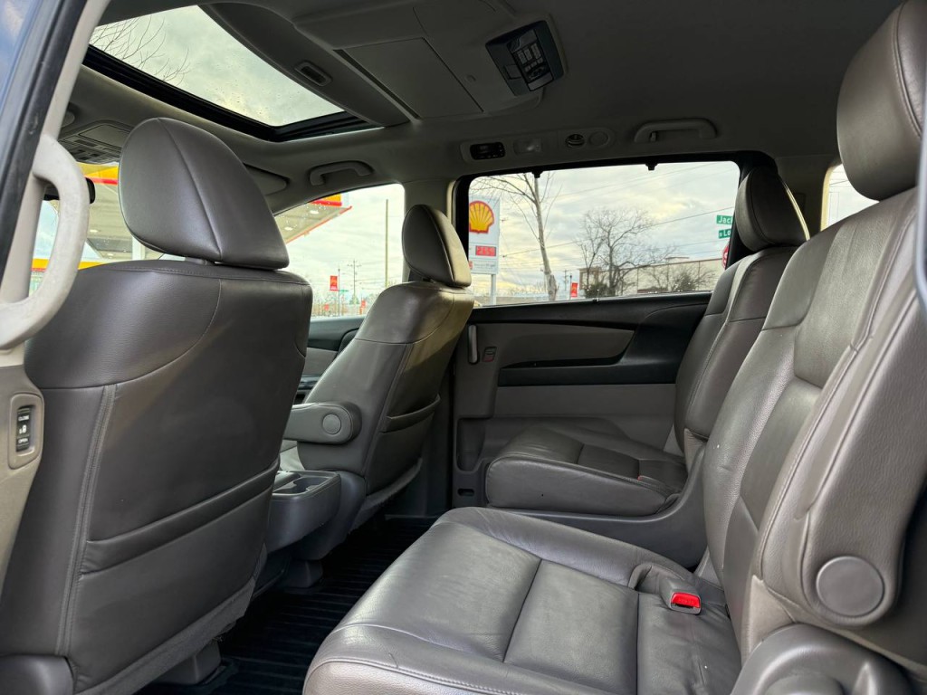 2012 Honda Odyssey Image 19