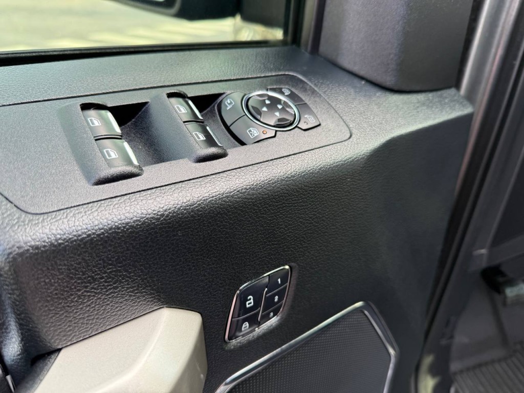 2015 Ford F-150 Image 14