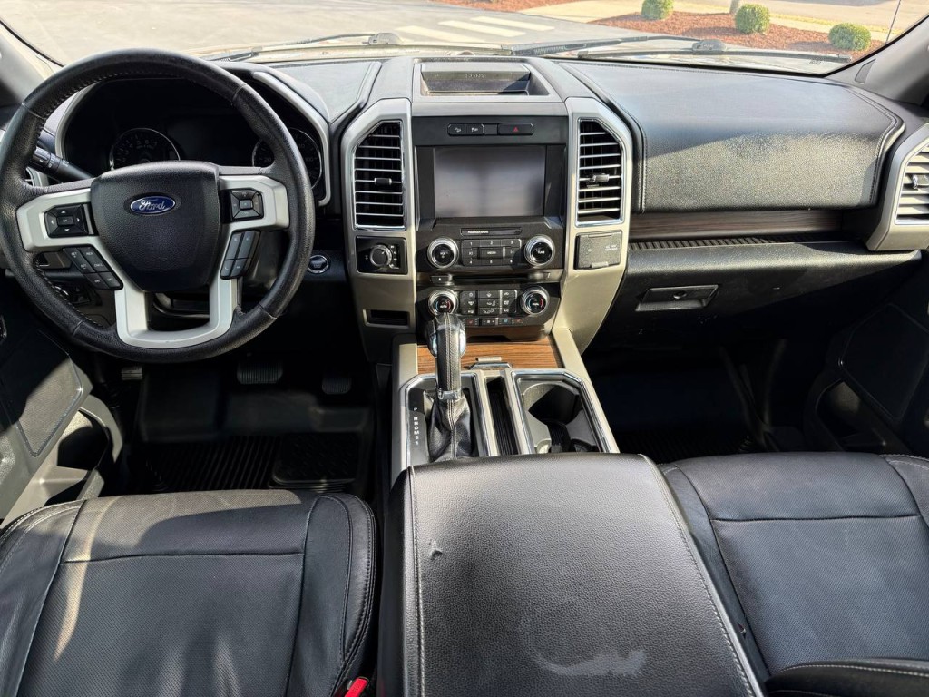 2015 Ford F-150 Image 24