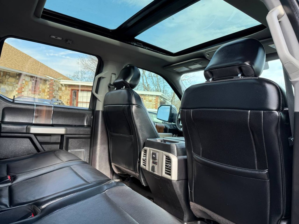 2015 Ford F-150 Image 28