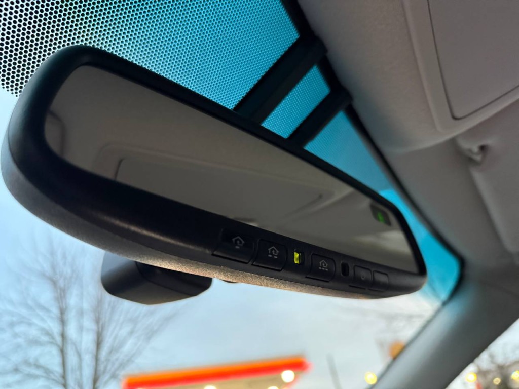 2011 Toyota Sienna Image 39