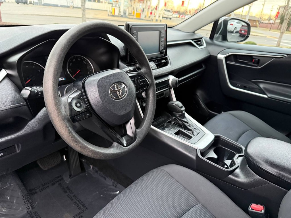 2019 Toyota Rav4 Image 11