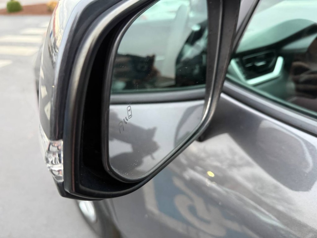 2019 Toyota Rav4 Image 30