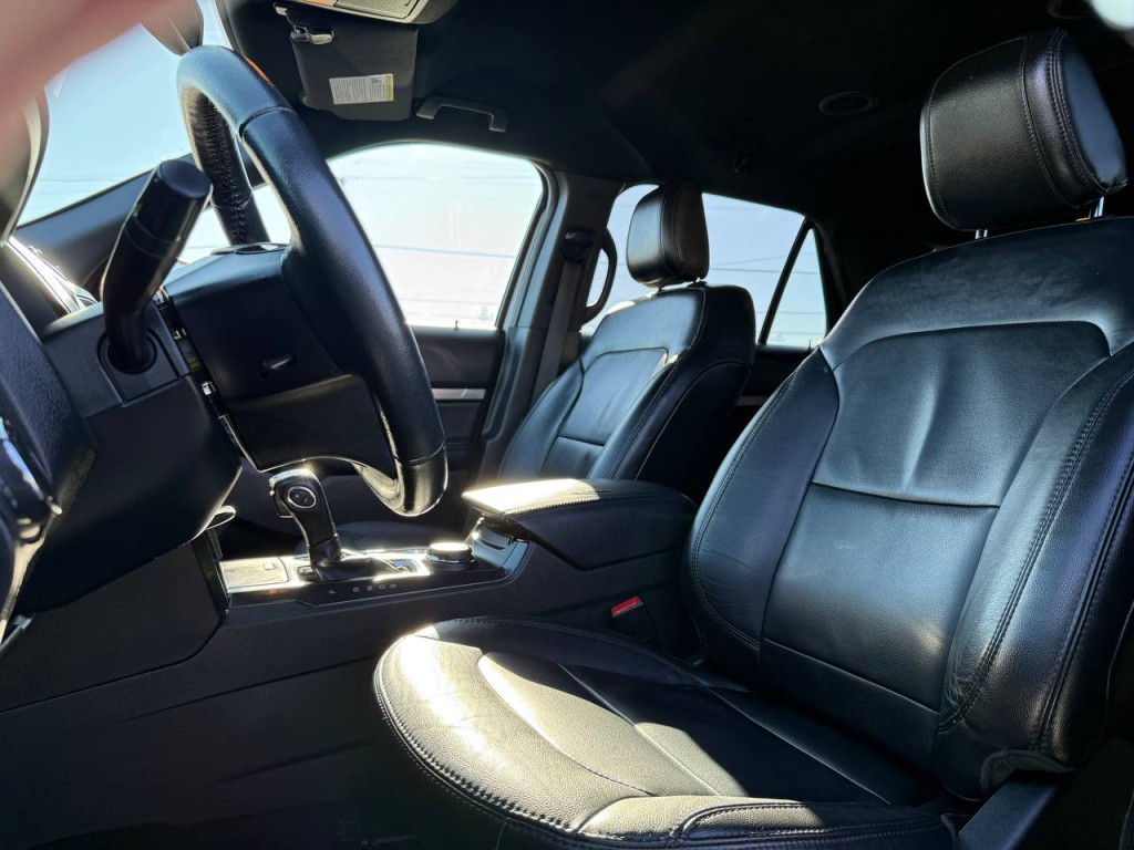 2018 Ford Explorer Image 14