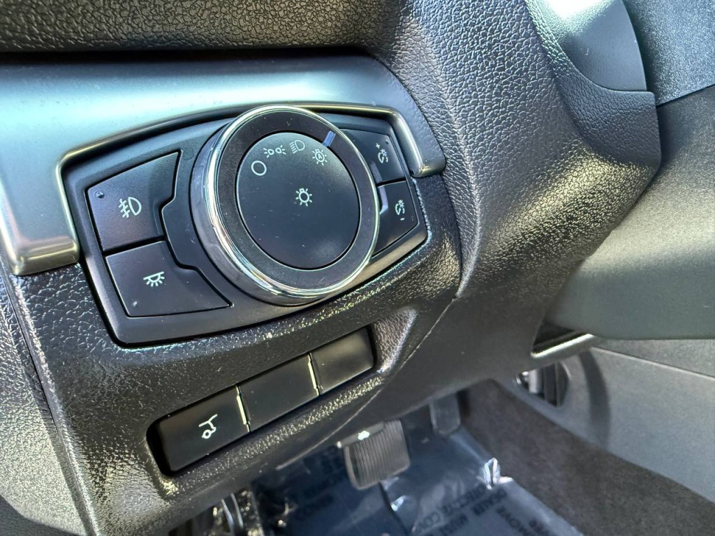 2018 Ford Explorer Image 16