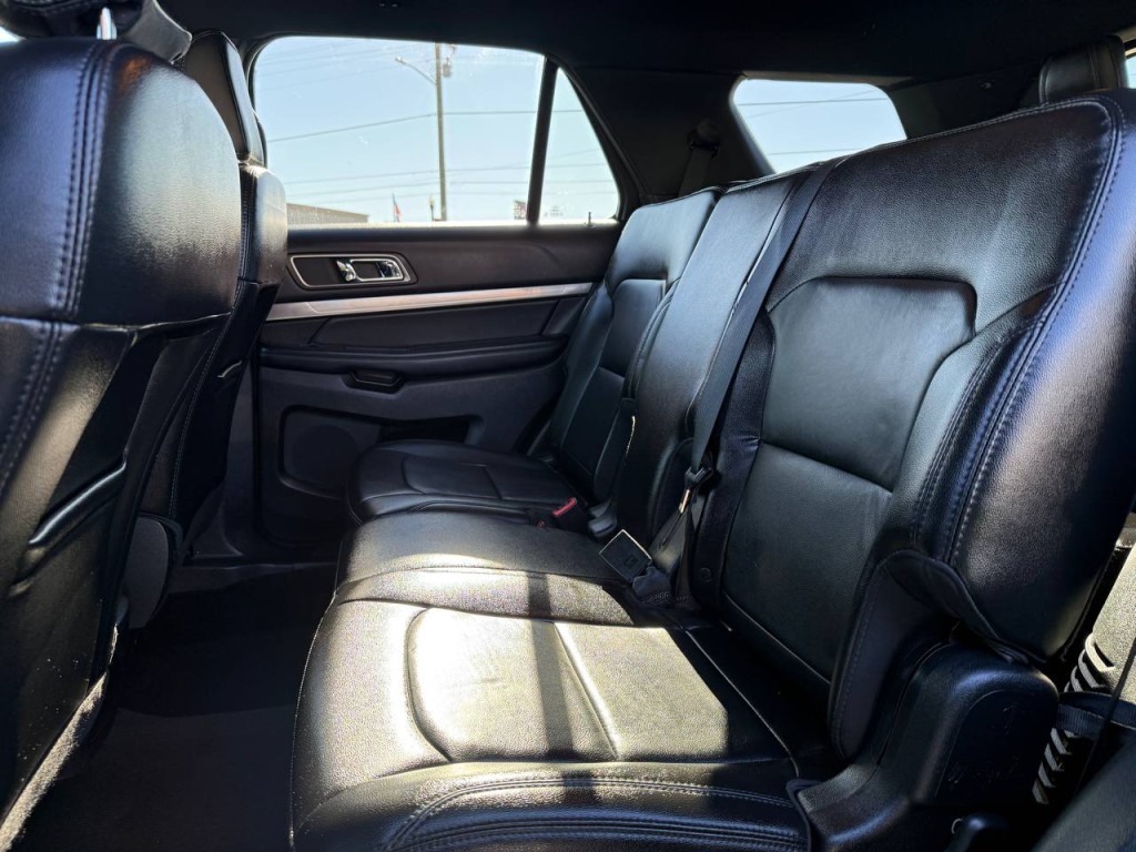 2018 Ford Explorer Image 19