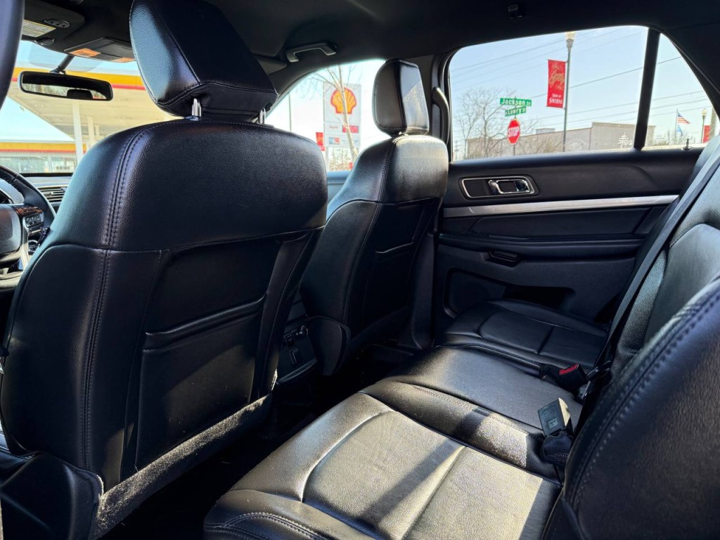 2018 Ford Explorer Image 20