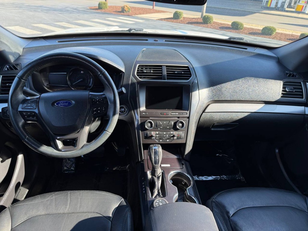 2018 Ford Explorer Image 22