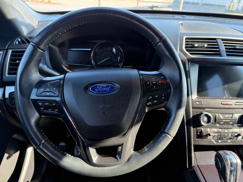 2018 Ford Explorer Image 23