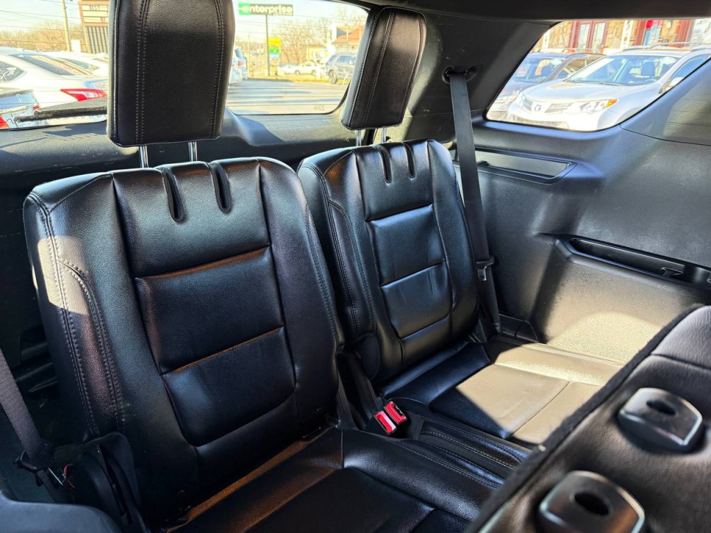 2018 Ford Explorer Image 31