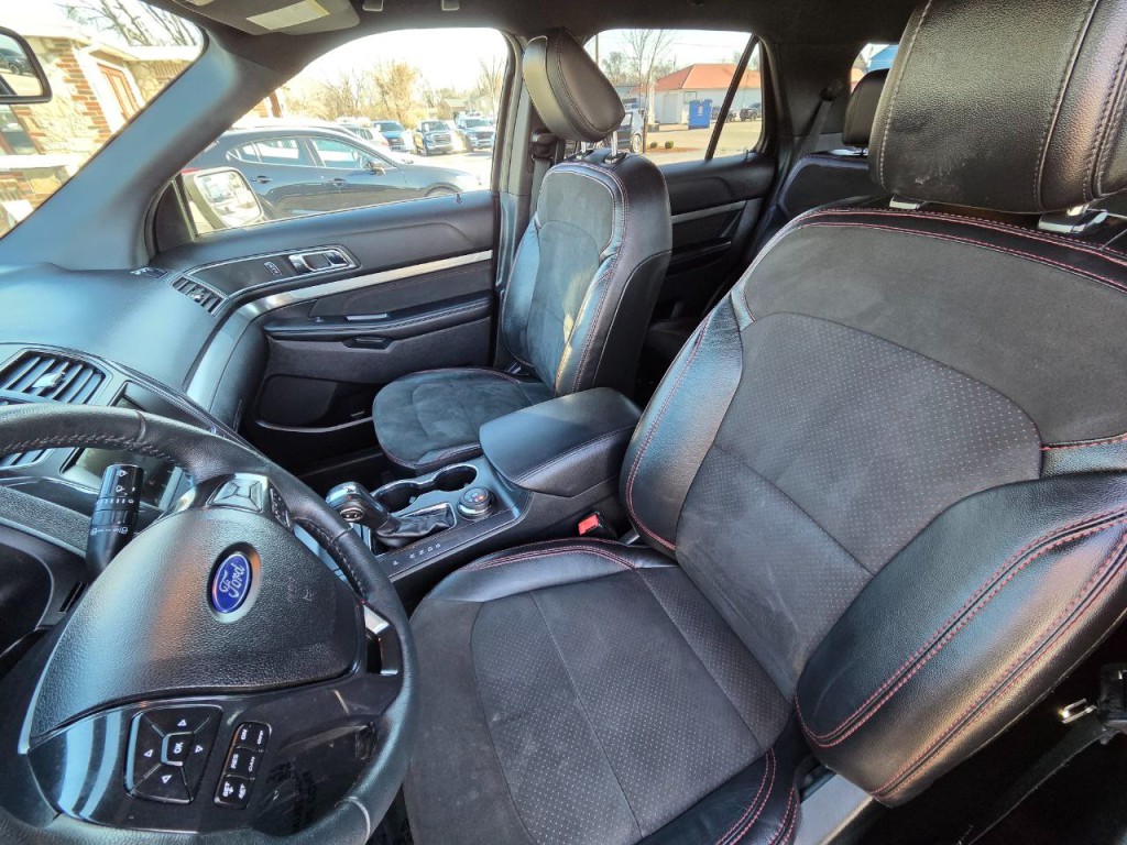 2018 Ford Explorer Image 13