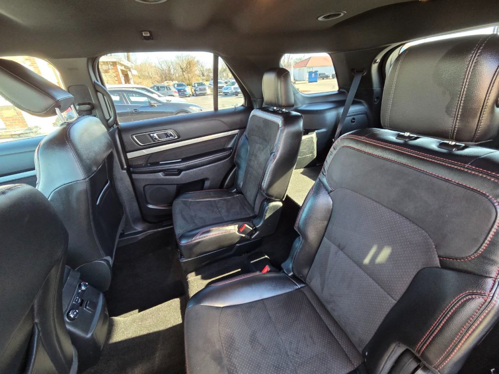 2018 Ford Explorer Image 15