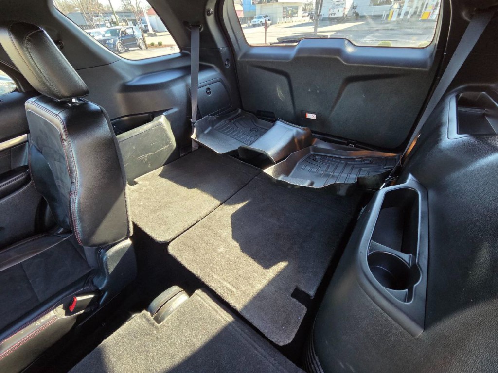 2018 Ford Explorer Image 16