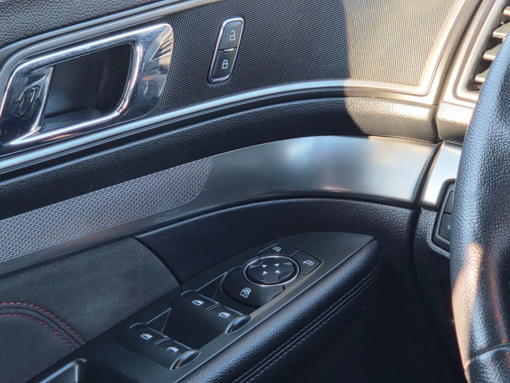 2018 Ford Explorer Image 30