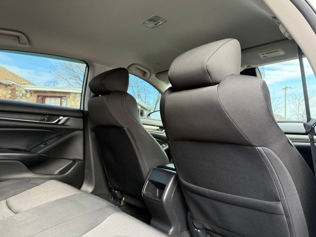 2018 Honda Accord Image 23