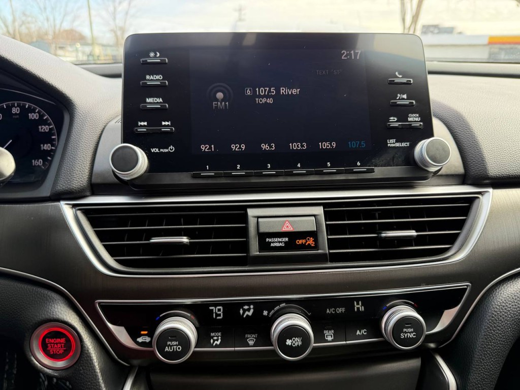 2018 Honda Accord Image 29