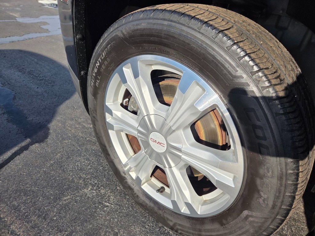 2017 GMC Terrain Image 8