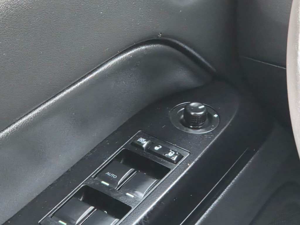 2015 Jeep Patriot Image 28