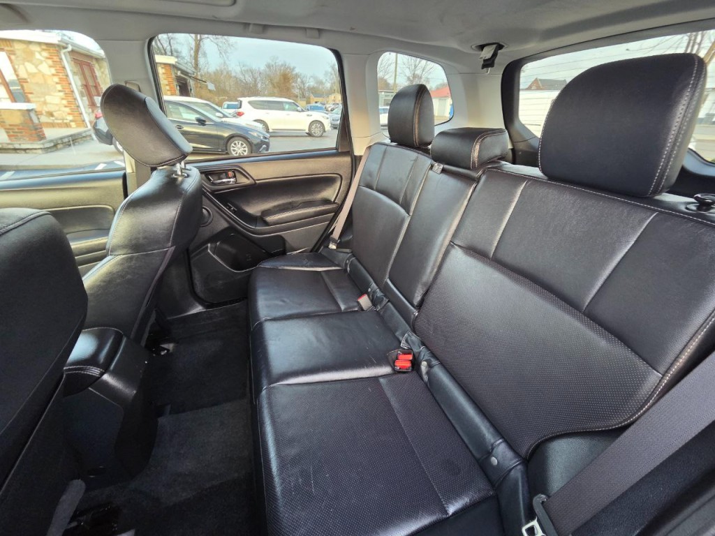 2015 Subaru Forester Image 15
