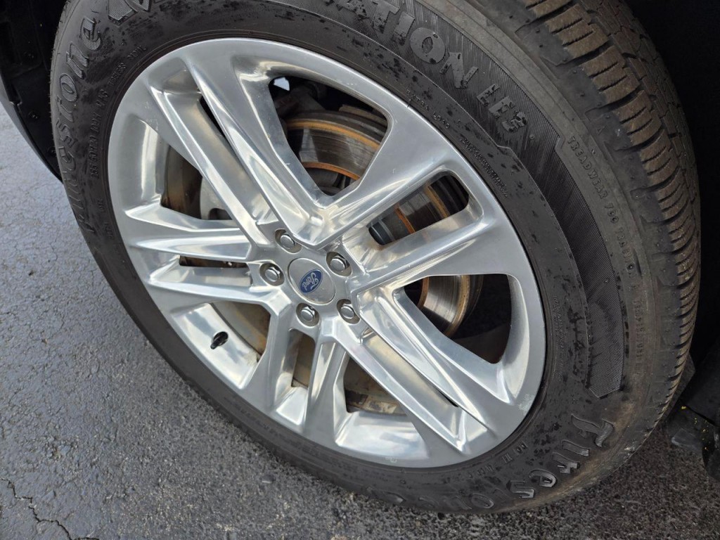 2016 Ford Explorer Image 11