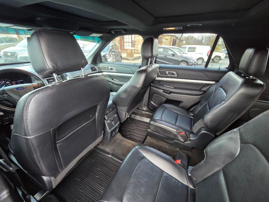 2016 Ford Explorer Image 14