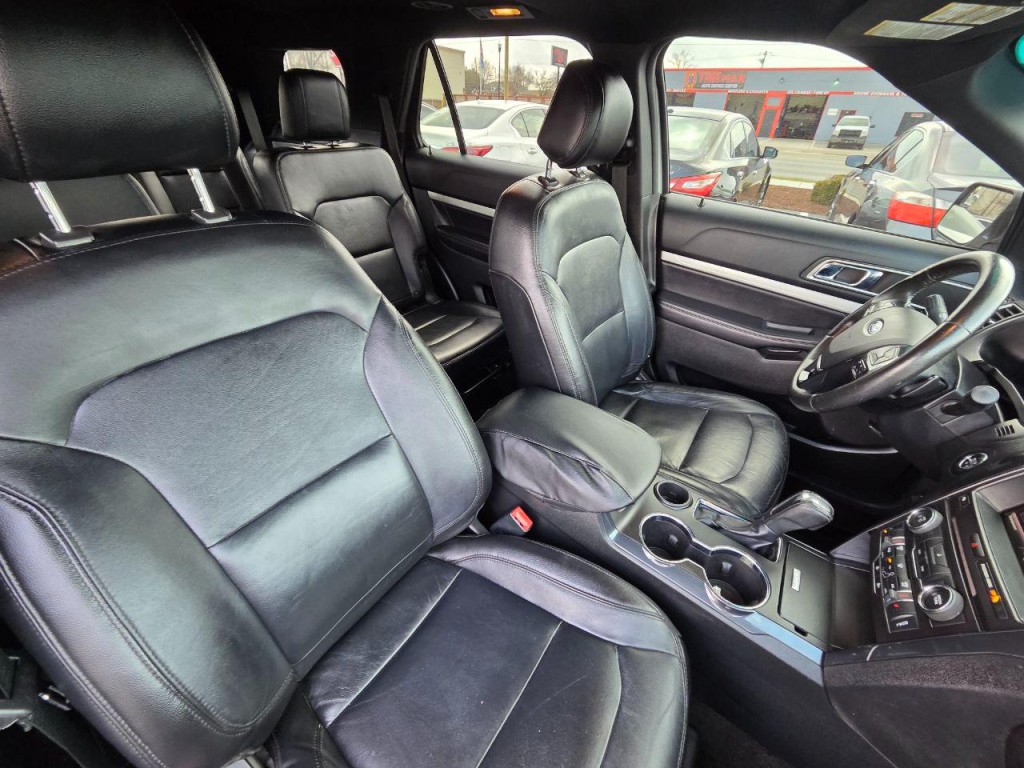 2016 Ford Explorer Image 20