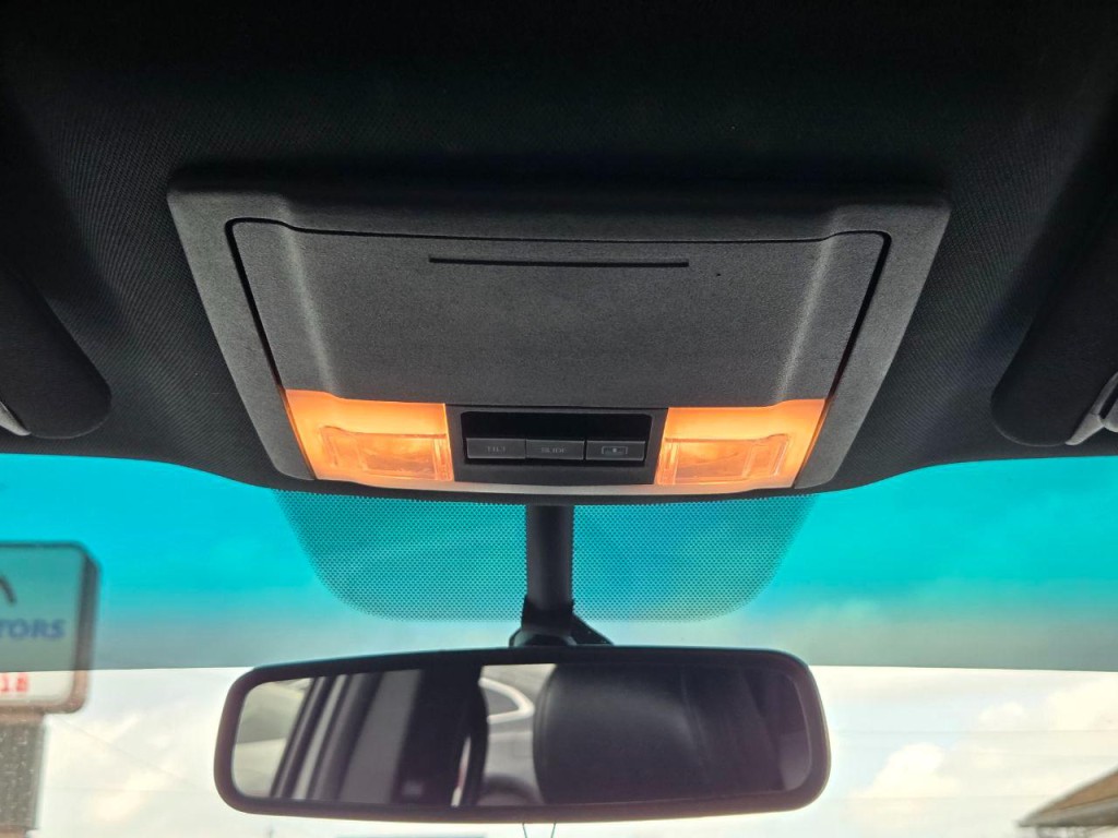 2016 Ford Explorer Image 23