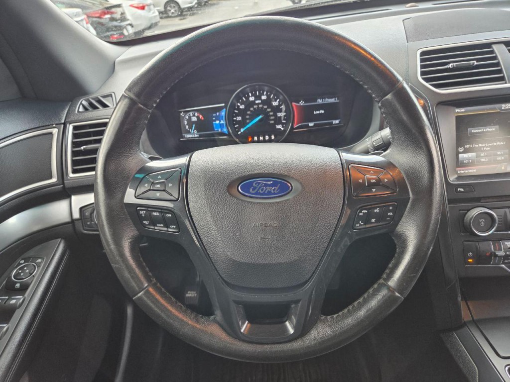 2016 Ford Explorer Image 27