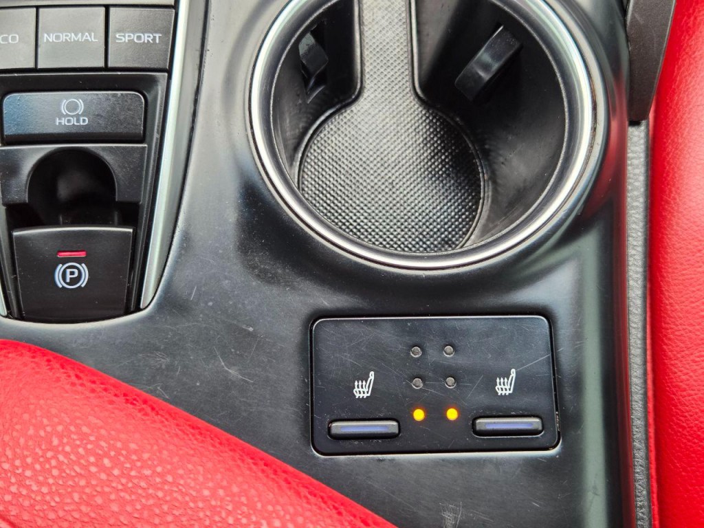 2018 Toyota Camry Image 23