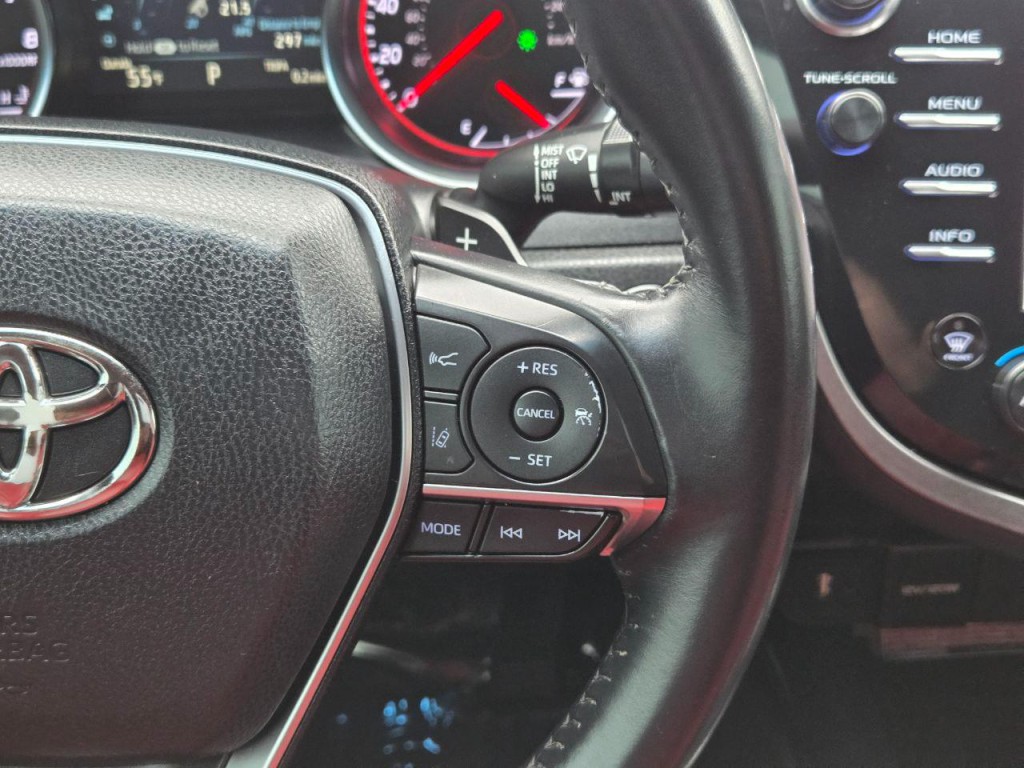 2018 Toyota Camry Image 27