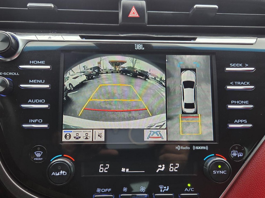 2018 Toyota Camry Image 30