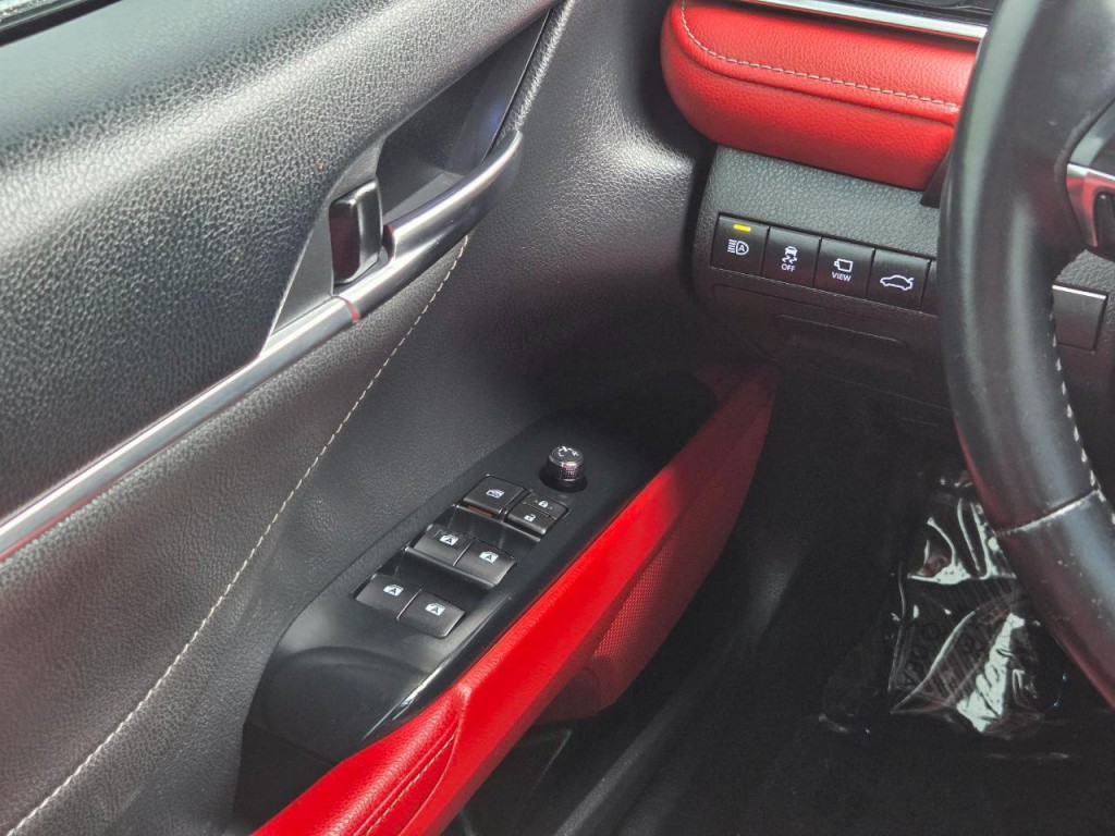 2018 Toyota Camry Image 31