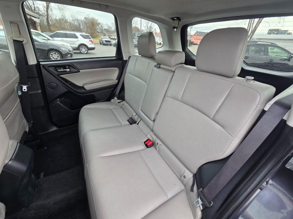 2016 Subaru Forester Image 14