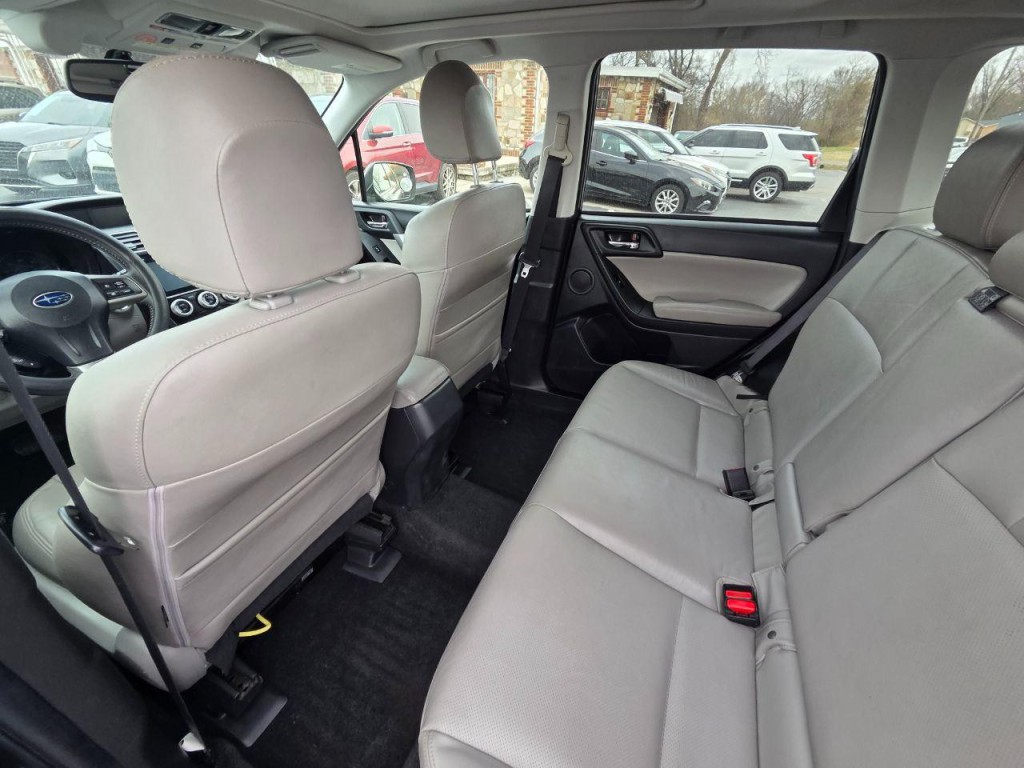 2016 Subaru Forester Image 15