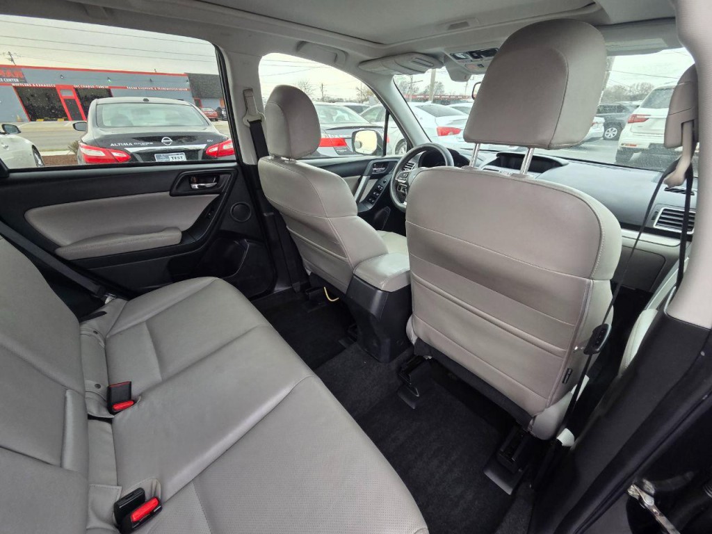 2016 Subaru Forester Image 17