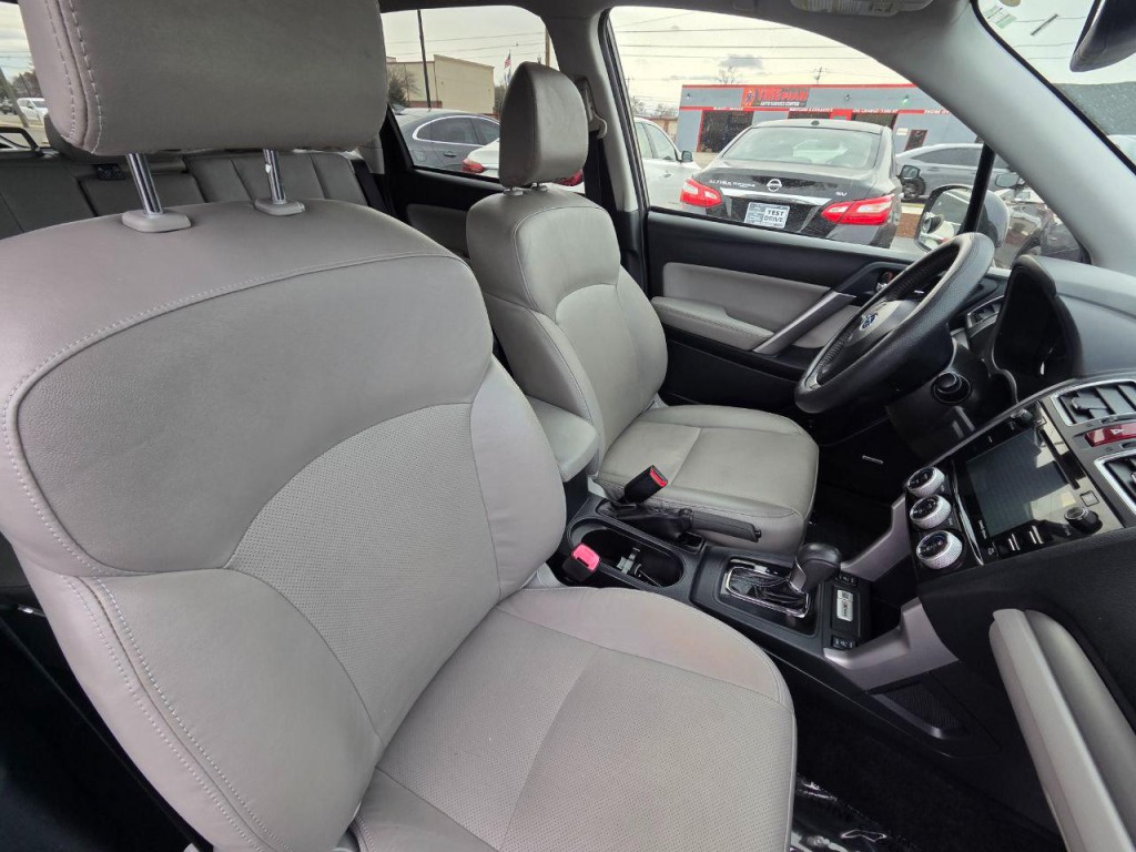 2016 Subaru Forester Image 18